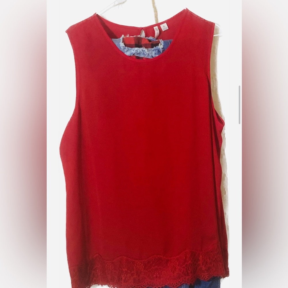 Size L- Red Sleeveless Women's Top